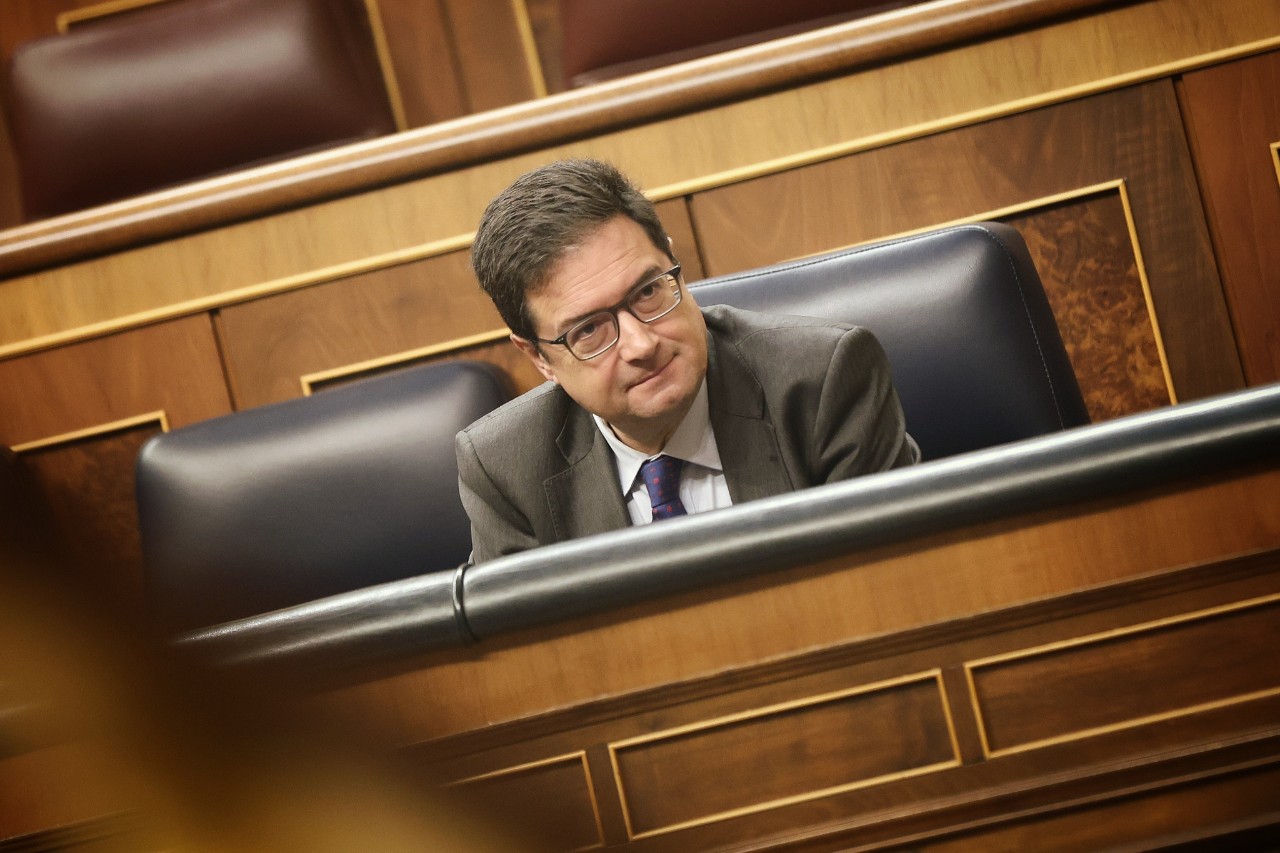 ministro Óscar López