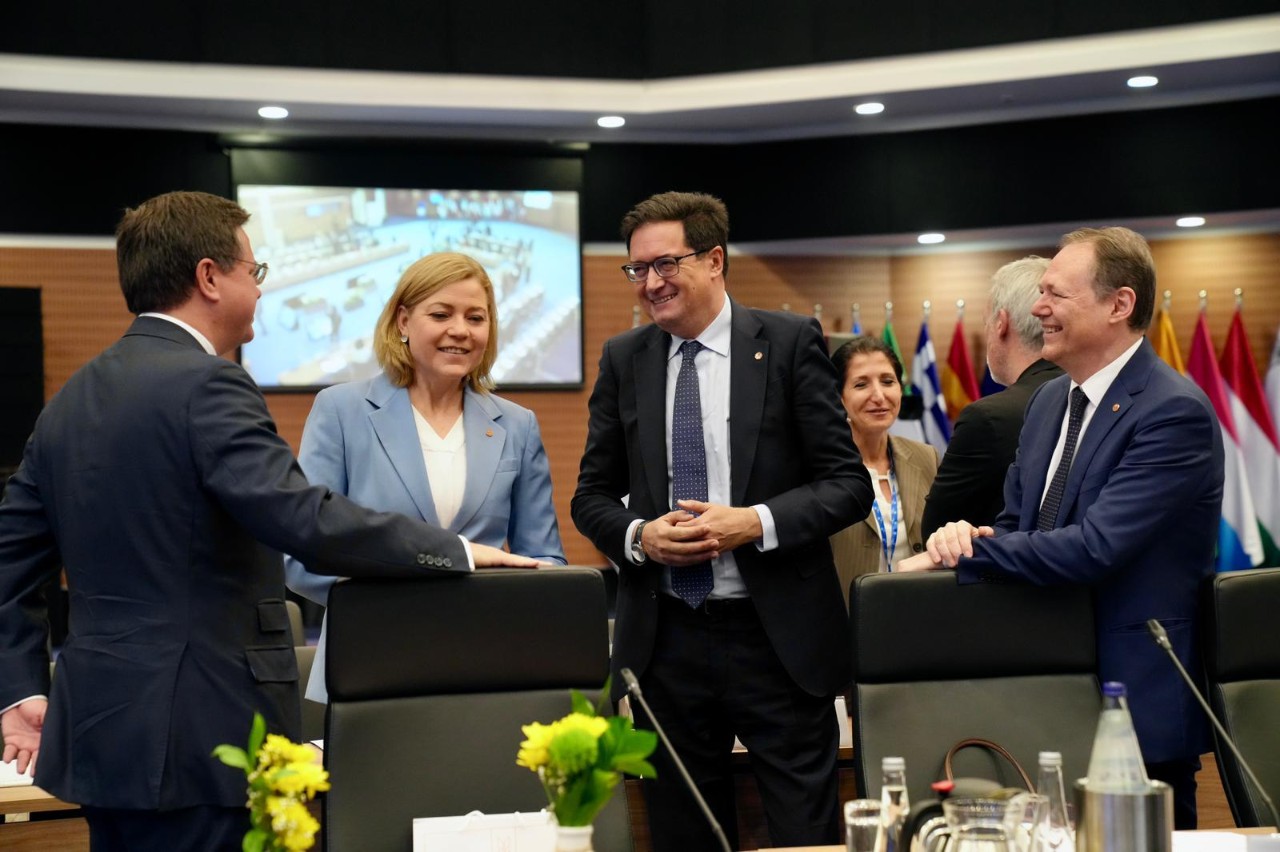 El ministro Óscar López durante la reunión informal de ministros de Telecomunicaciones de la UE en Chipre.