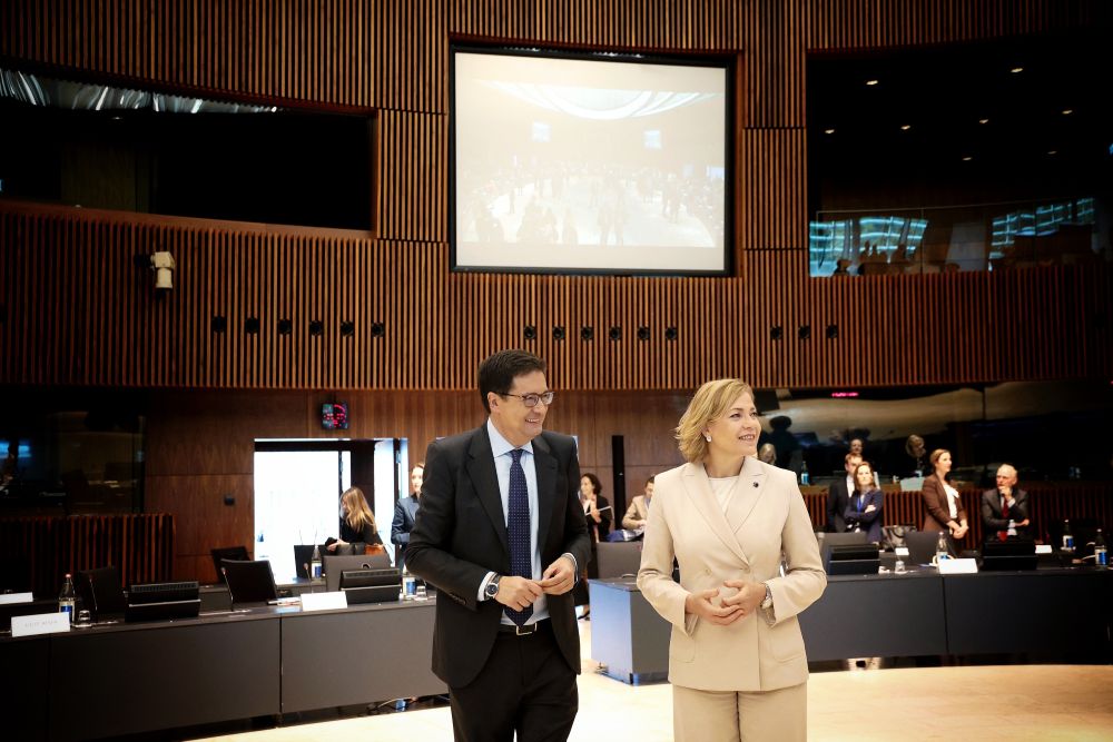 El ministro Óscar López antes del Consejo de Ministros de Telecomunicaciones de la UE celebrado en Luxemburgo.