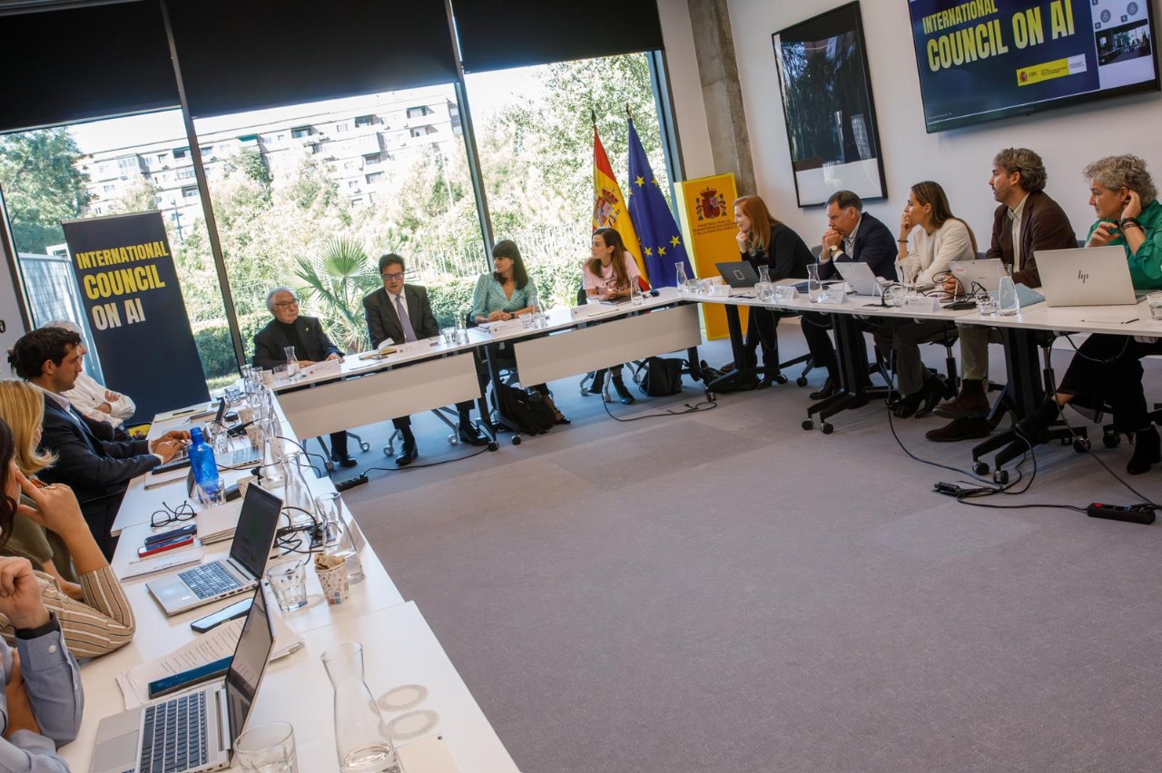 Reunión del Consejo Asesor de IA. 