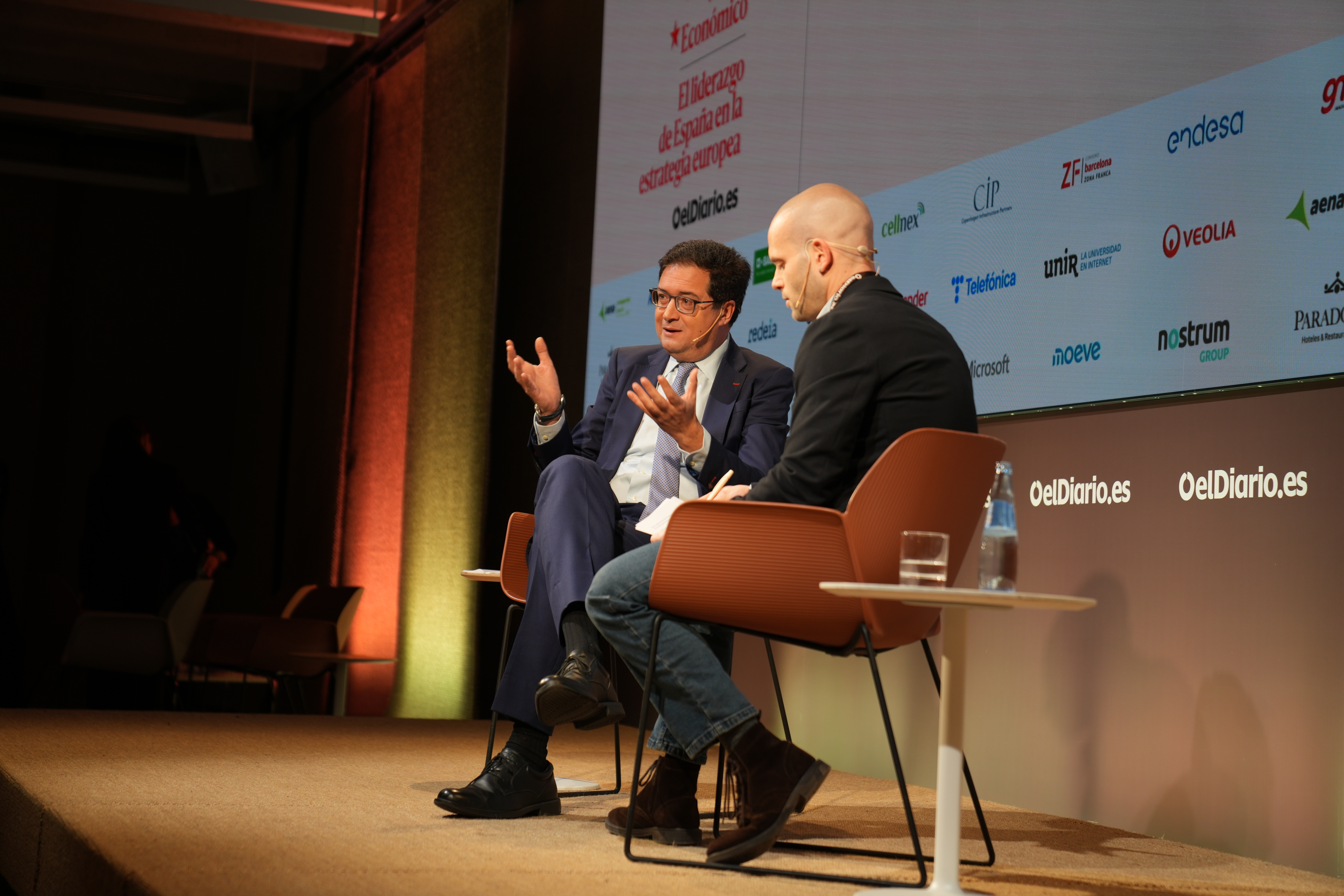 El ministro Óscar López durante su intervención en el Foro Económico de Eldiario.es.