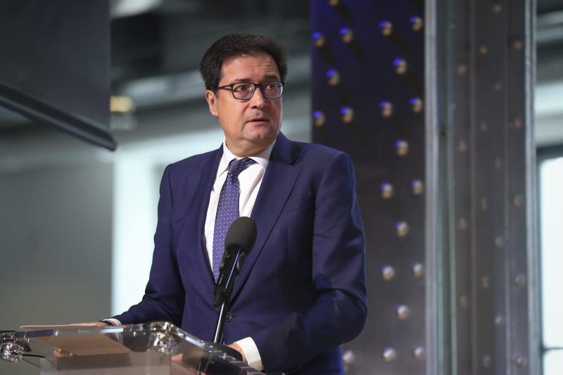 El ministro Óscar López lanza la primera estategia dfe tecnologías cuánticas