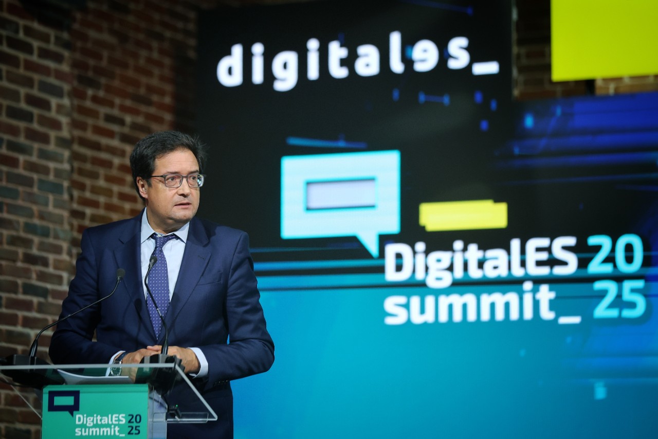 Ministro Oscar López presenta primeros resultados Plan Antiestafas del Gobierno