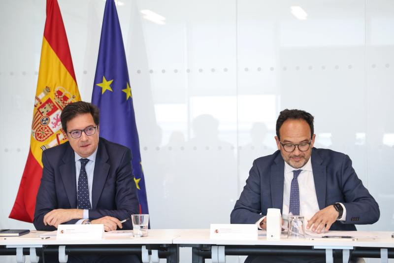 Óscar López apuesta por la cooperación con el sector privado para consolidar el liderazgo de España en ciberseguridad