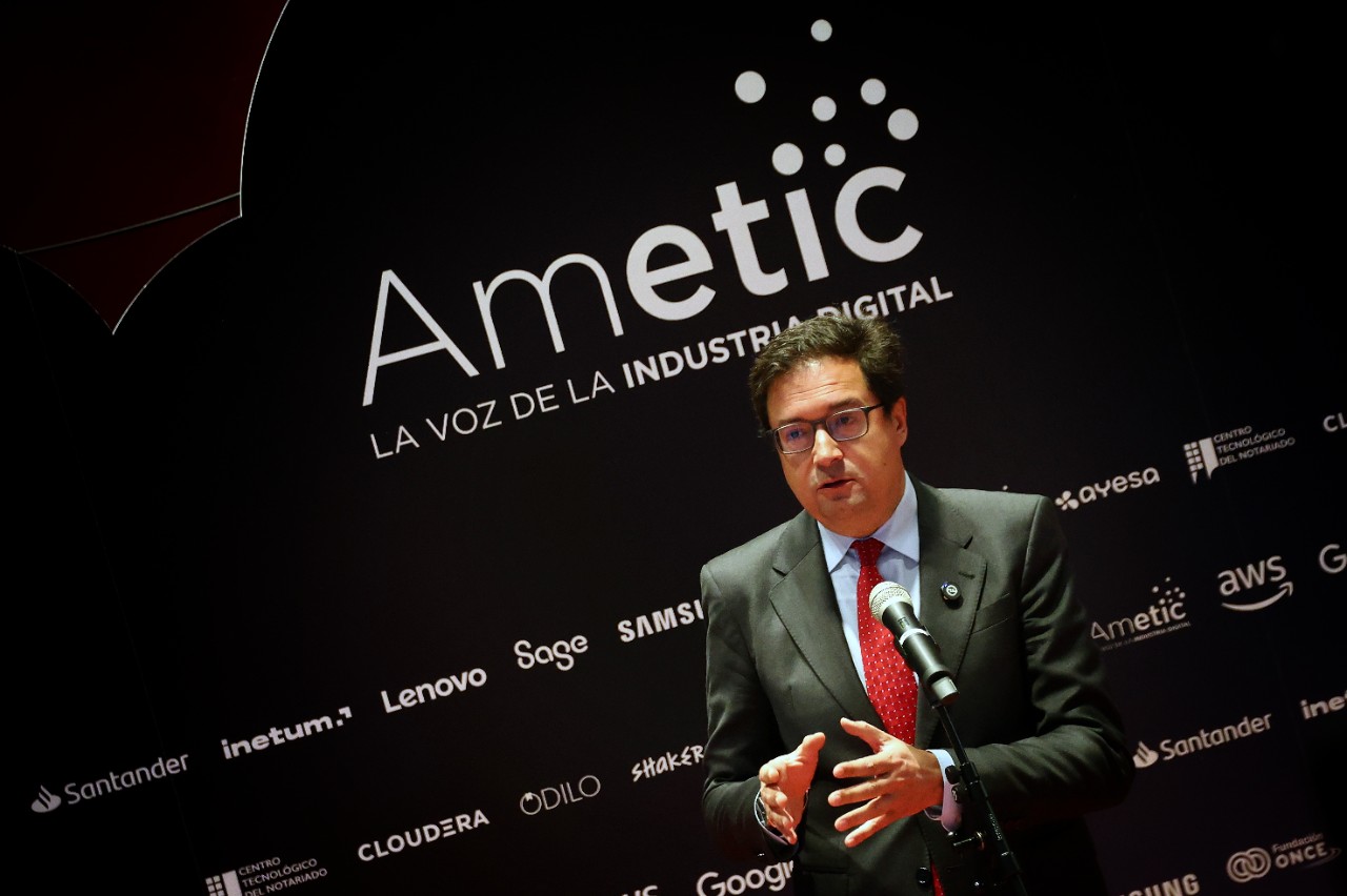 Las anomenades comercials hauran d'usar el prefix 400 des del mes d'octubre